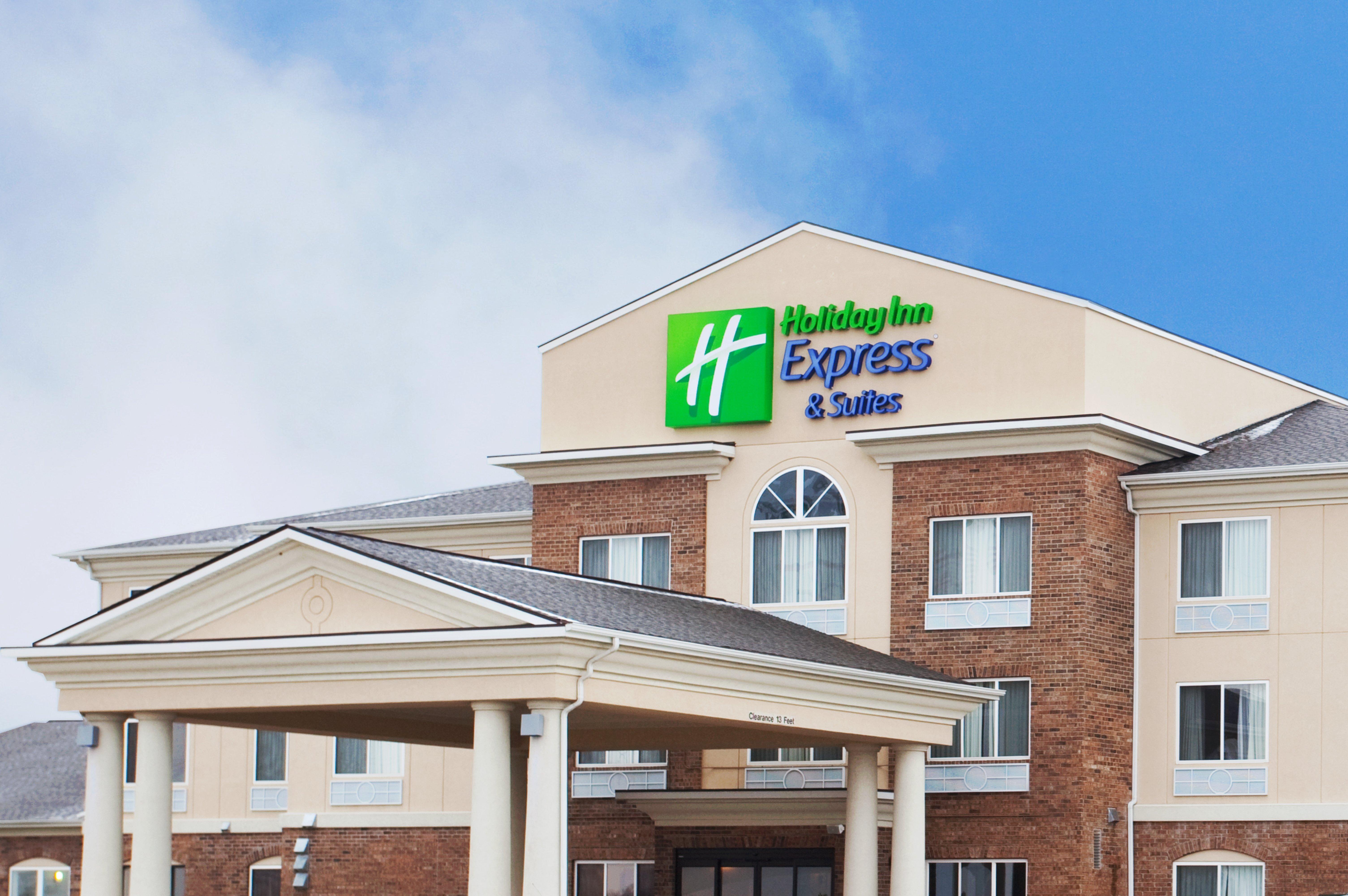 Holiday Inn Express Hotel & Suites Mattoon By Ihg Exterior photo